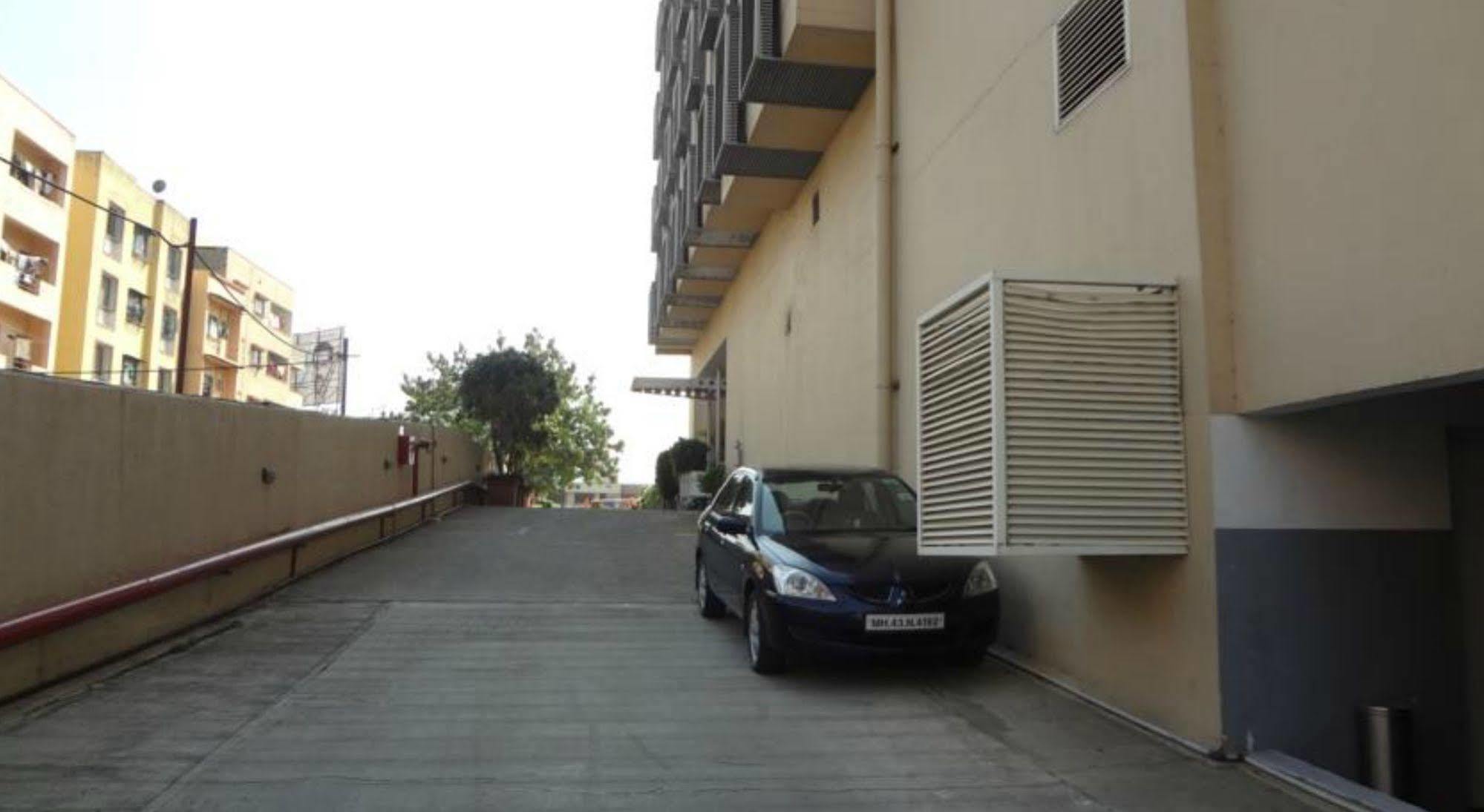 Holiday Inn Express Pune Hinjewadi By Ihg Pimpri-Chinchwad Εξωτερικό φωτογραφία